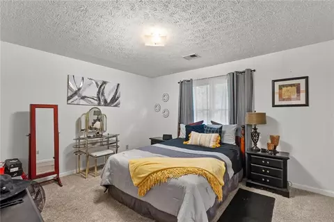 Bedroom - 165 Hayes Cir, Rex, GA 30273 photo 7 of 9