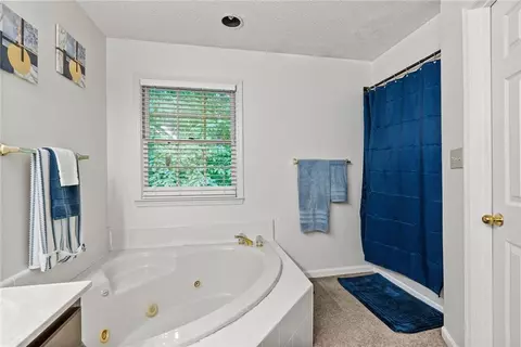 Bath - 165 Hayes Cir, Rex, GA 30273 photo 5 of 5