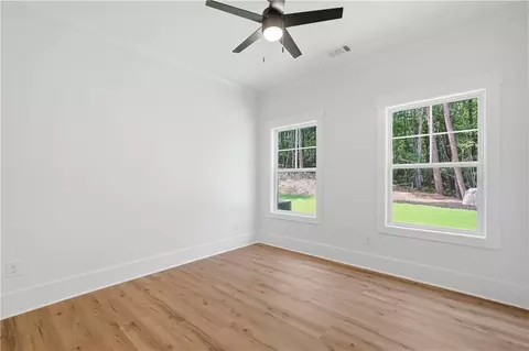 Bedroom - 539 E Valley Rd NE, Rydal, GA 30171 photo 3 of 9