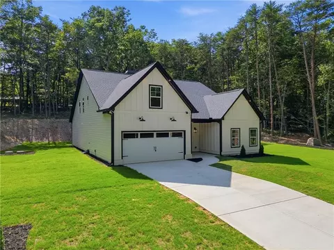 Exterior - 539 E Valley Rd NE, Rydal, GA 30171 photo 3 of 5