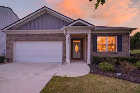 5480 Barberry Ave, Oakwood, GA 30566