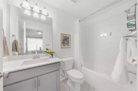 Bath - 3239 Bartee Walk, Suwanee, GA 30024 photo 5 of 6