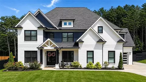 981 Nours Cir, Lawrenceville, GA 30045