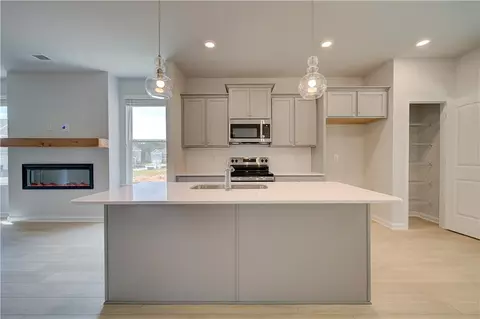 Kitchen - 149 Geranium Ln, Covington, GA 30016 photo 2 of 3