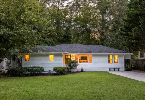865 Stokeswood Ave SE, Atlanta, GA 30316