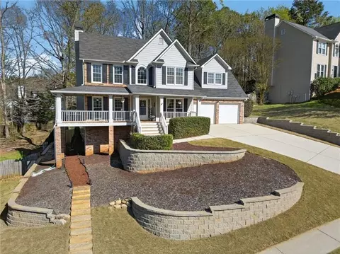 53 Crestview Dr, Dallas, GA 30157