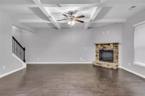 Living - 121 Escalade Dr, Mcdonough, GA 30253 photo 3 of 5