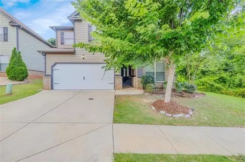 121 Escalade Dr, Mcdonough, GA 30253
