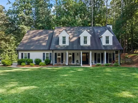 2123 Stone Hollow Ct, Marietta, GA 30062