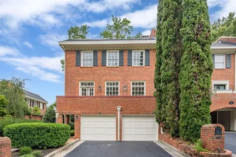 420 Jefferson Cir, Sandy Springs, GA 30328