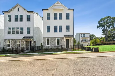 744 Auguste Ave, Scottdale, GA 30079