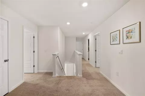 Entry Way - 205 Melrose Ct, Jefferson, GA 30549 photo 6 of 7