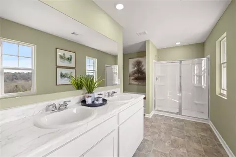 Bath - 205 Melrose Ct, Jefferson, GA 30549 photo 1 of 4