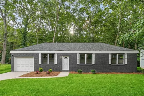 5376 Denny Dr, Atlanta, GA 30349
