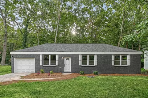 5376 Denny Dr, Atlanta, GA 30349