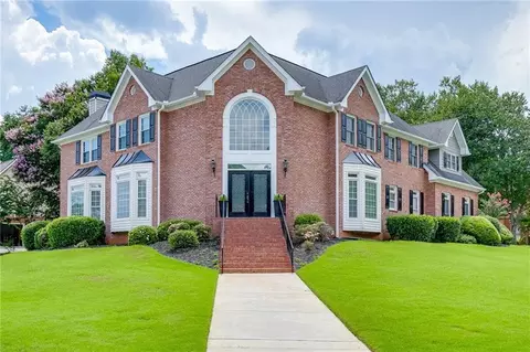 5332 Candleberry Dr SW, Lilburn, GA 30047