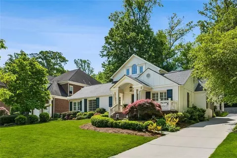 860 Wellesley Dr NW, Atlanta, GA 30305