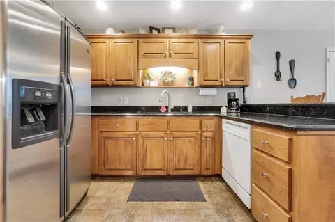 95 Five Oaks Dr, Covington, GA 30014 photo 13