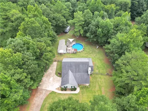 95 Five Oaks Dr, Covington, GA 30014 photo 2