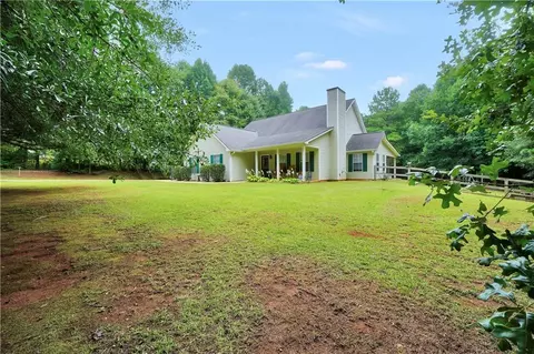 95 Five Oaks Dr, Covington, GA 30014 photo 3