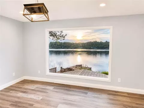 Living - 140 E Hamm Rd, Jackson, GA 30233 photo 1 of 4