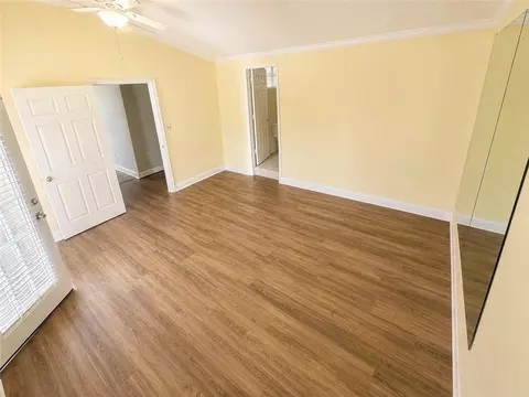 Bedroom - 140 E Hamm Rd, Jackson, GA 30233 photo 5 of 5
