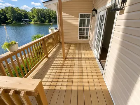 Exterior - 140 E Hamm Rd, Jackson, GA 30233 photo 6 of 8