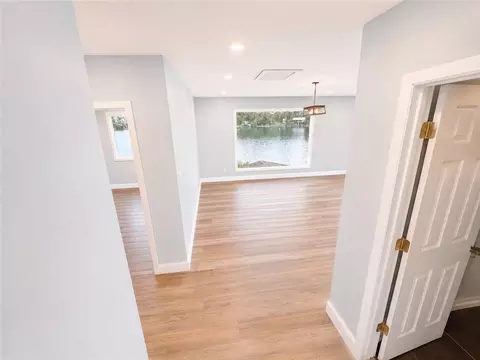 Entry Way - 140 E Hamm Rd, Jackson, GA 30233 photo 1 of 2