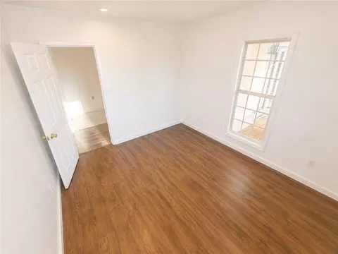 Bedroom - 140 E Hamm Rd, Jackson, GA 30233 photo 3 of 5