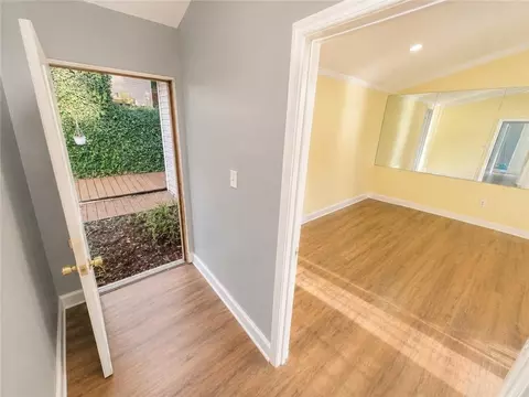 Entry Way - 140 E Hamm Rd, Jackson, GA 30233 photo 2 of 2