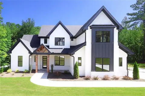 121 Forest Berry Ct, Newnan, GA 30265