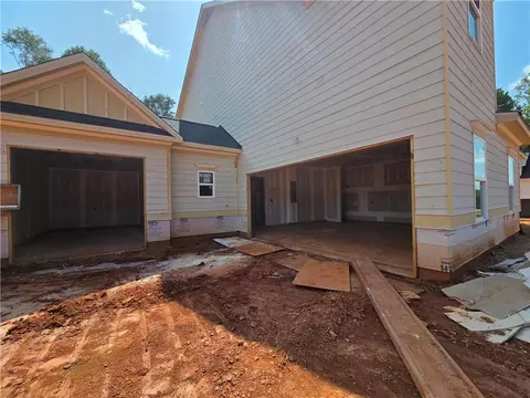Exterior - 374 Meadows Dr, Bethlehem, GA 30620 photo 3 of 12