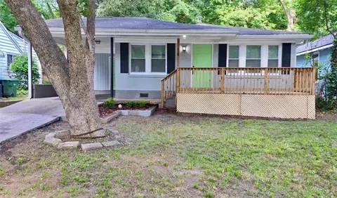 433 W Lake Ave NW, Atlanta, GA 30318