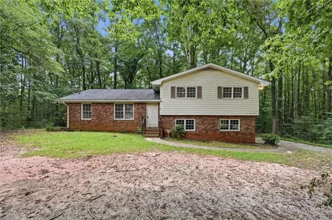 328 Fayette Villa Ct, Fayetteville, GA 30214