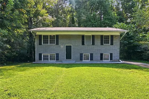 2970 Carriage Ln, College Park, GA 30349