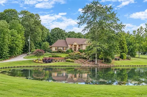 1601 Broadnax Mill Rd, Loganville, GA 30052