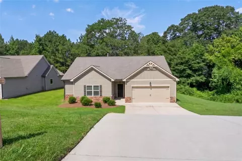 131 Holtz Dr, Carrollton, GA 30117