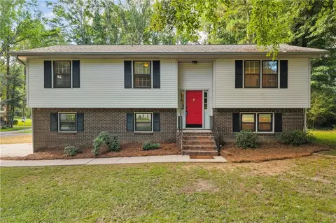 6193 Pine Ln, Douglasville, GA 30135