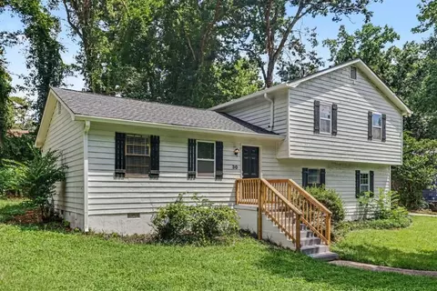 30 Landmark Ct SW, Marietta, GA 30060
