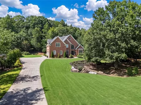 8365 Hurakan Creek Xing, Cumming, GA 30028