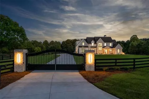 Exterior - 2944 George Williams Rd # -A, Monroe, GA 30656 photo 5 of 11