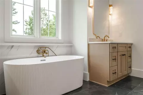 Bath - 2944 George Williams Rd # -A, Monroe, GA 30656 photo 6 of 11
