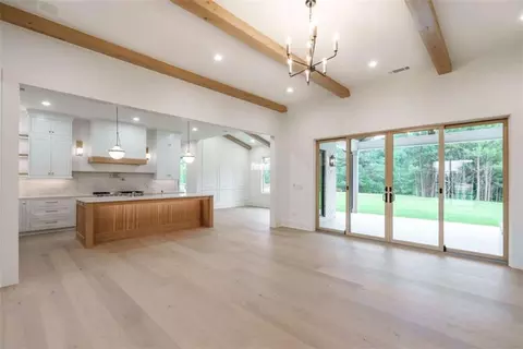 Living - 2944 George Williams Rd # -A, Monroe, GA 30656 photo 4 of 8