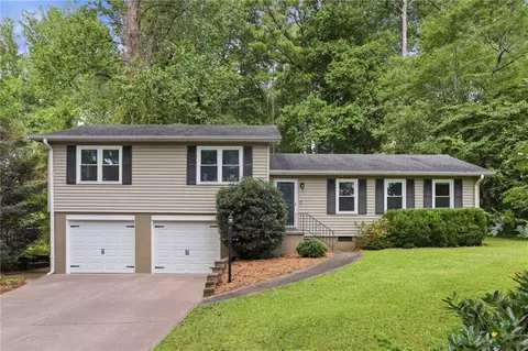 1661 Smithwood Dr, Marietta, GA 30062