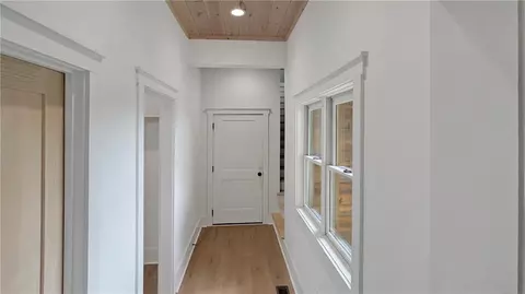 Entry Way - 5510 Monument Rd, Jasper, GA 30143 photo 1 of 3
