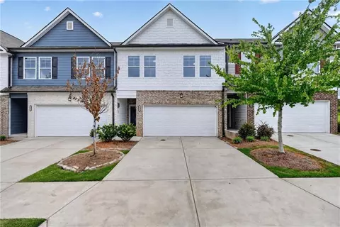 4711 Fairfax Dr, Oakwood, GA 30566