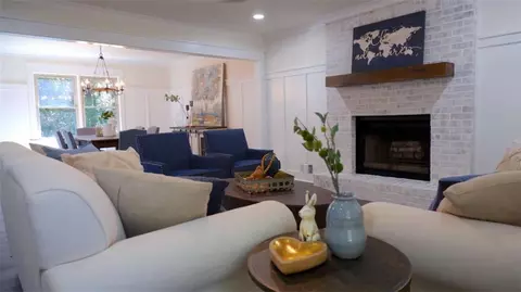 Living - 185 Chimney Spgs, Tyrone, GA 30290 photo 2 of 2