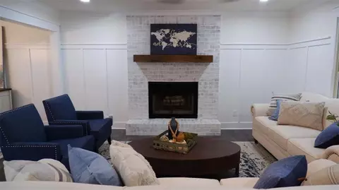 Living - 185 Chimney Spgs, Tyrone, GA 30290 photo 1 of 2