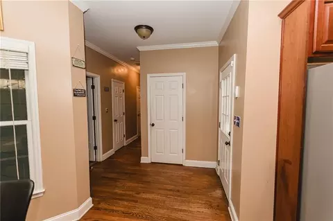 Entry Way - 1011 Lakeside Ct, Bishop, GA 30621 photo 4 of 4