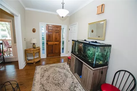 Entry Way - 1011 Lakeside Ct, Bishop, GA 30621 photo 3 of 4